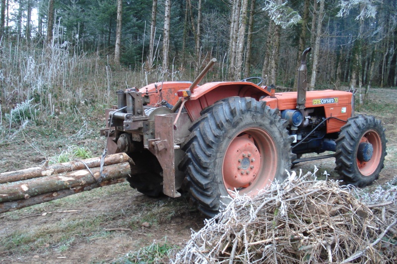 tracteur forestier au travail